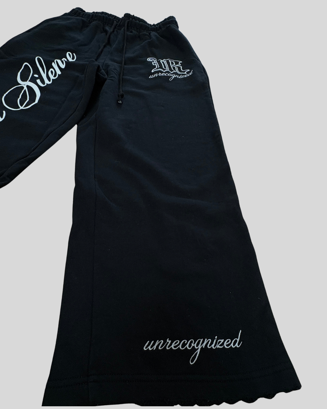 Built In Silence Noire Pants