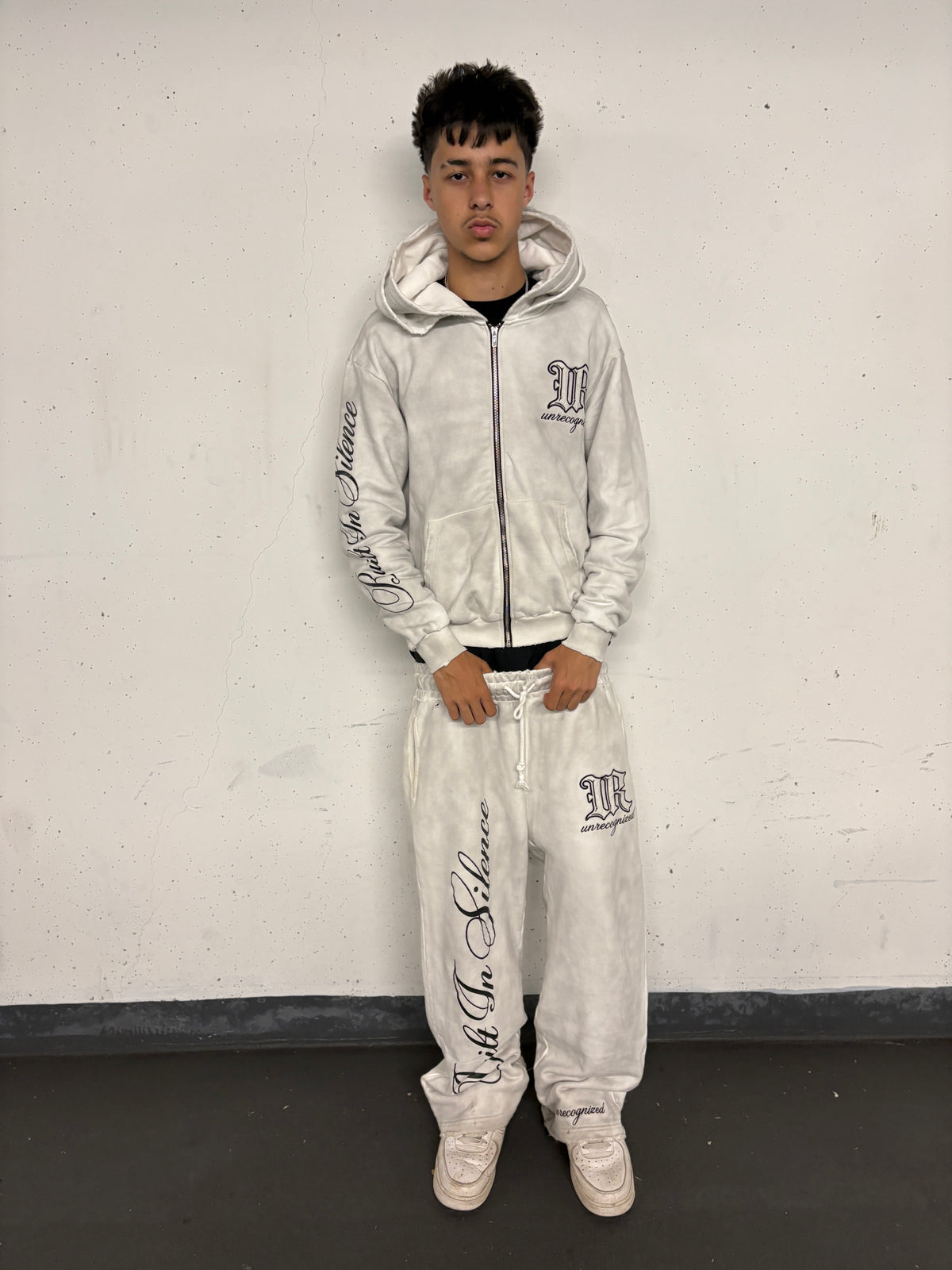 Built In Silence Blanc lavé Tracksuit