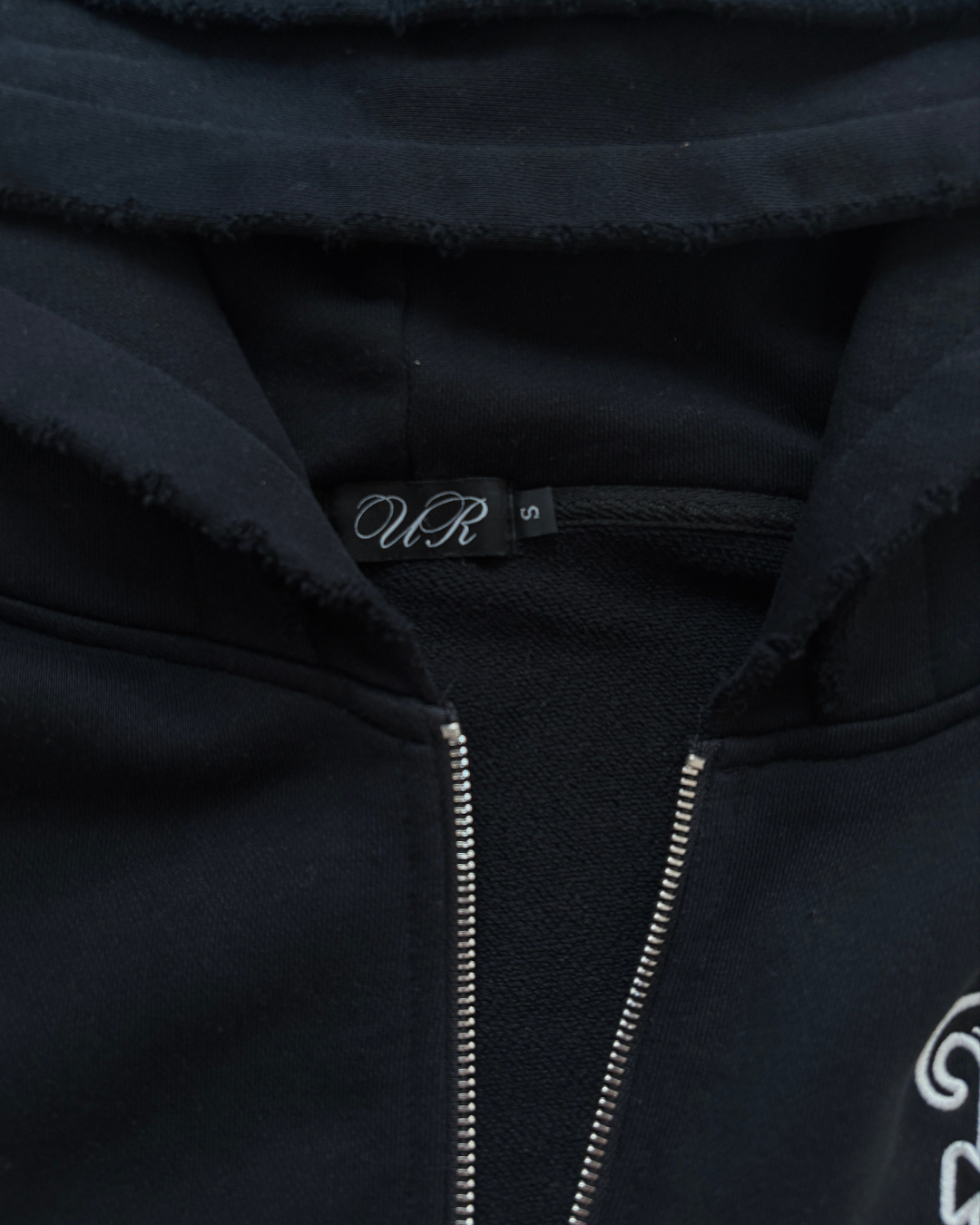 Built in Silence Noire Zip Up